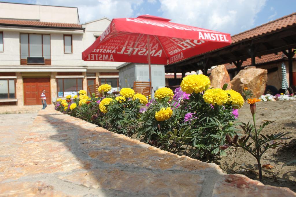 Hotel Old Bazaar Скопие Екстериор снимка